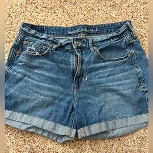 American Eagle Denim Shorts, size 6